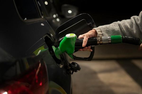 Пермские заправки отменили копеечное снижение цен на бензин