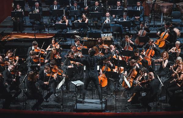 Теодор Курентзис даст дополнительный концерт в Перми