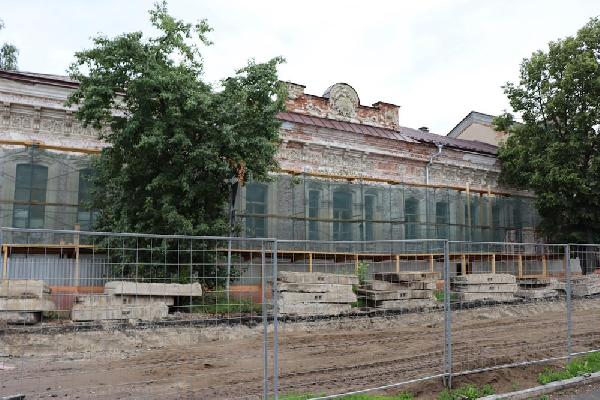 В Кунгуре началась реставрация одного из самых красивых зданий города – Дома купца Грибушина