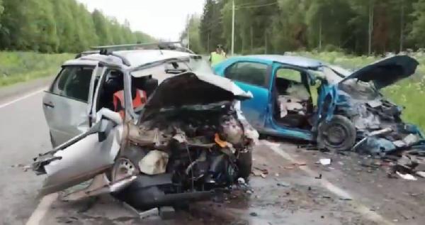В крупном ДТП на трассе Пермь - Ильинский погибли два человека
