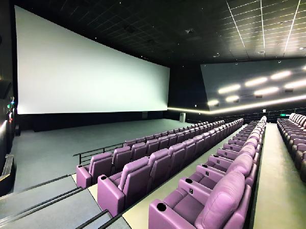 Кинотеатр в Перми в ТЦ «Эспланада» отменил 24 марта все сеансы