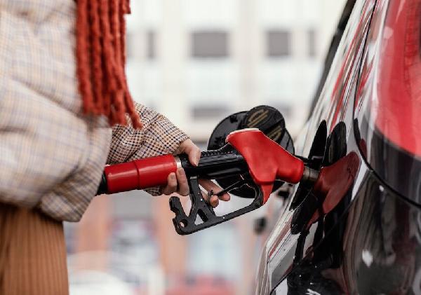 В Перми с начала мая не растут цены на бензин