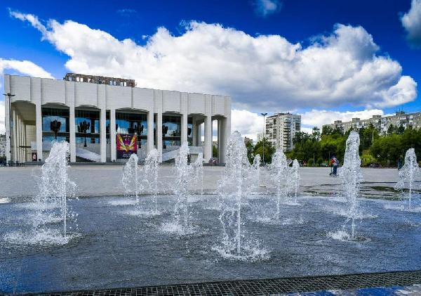 В Перми родителей будут штрафовать за детей, купающихся в фонтанах