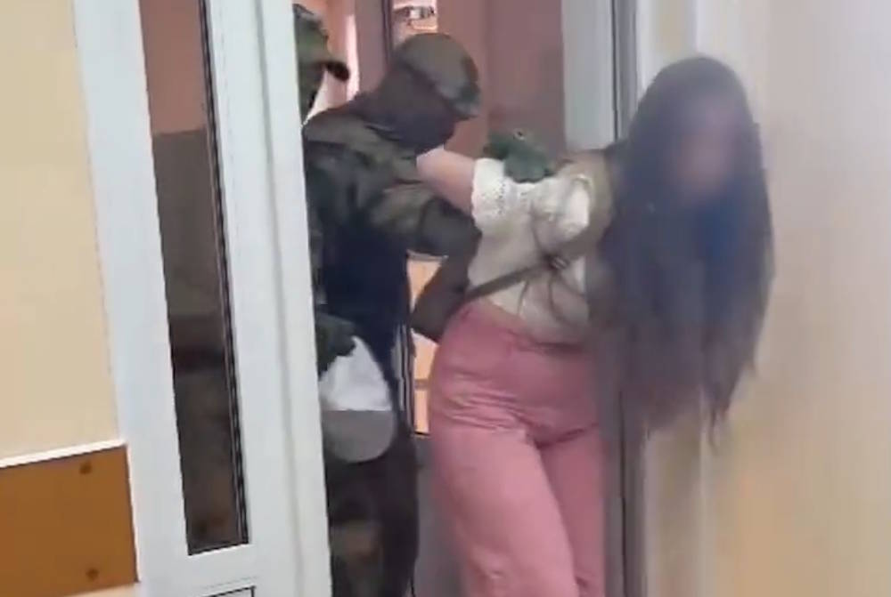 В Пермском крае накрыли банду, снимавшую порно с подростками