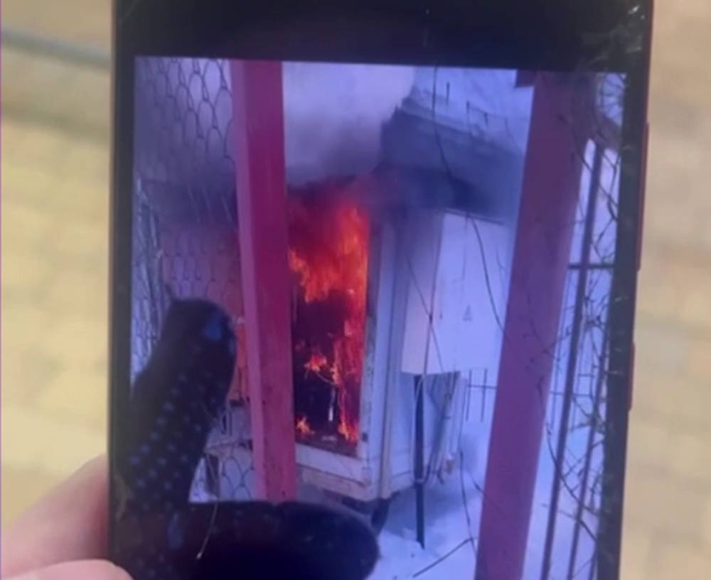 Мужчина поджег станцию сотовой связи в Очерском округе