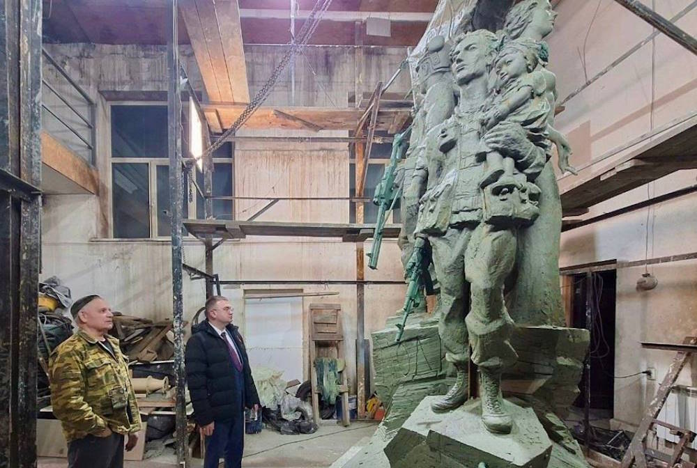 Скульптор показал памятник участникам СВО, который появится в Перми