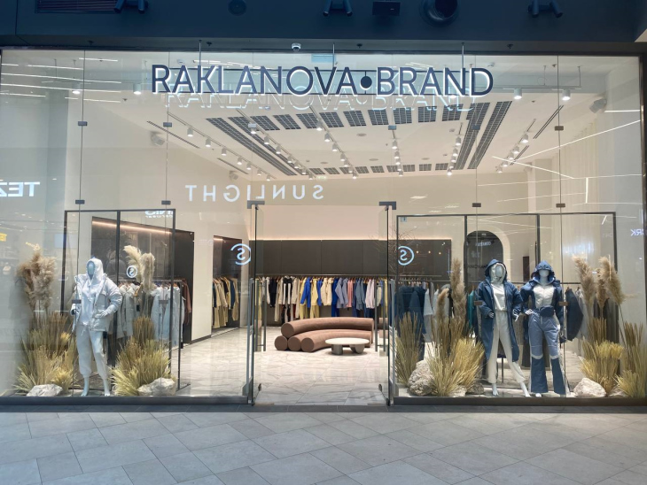В ТРЦ «Планета» открылся магазин пермского бренда Raklanova