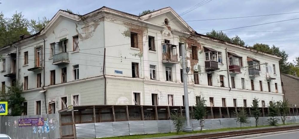 В центре Перми снесут расселённую «сталинку»