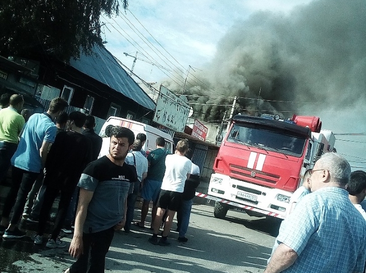 Пожар в кафе в деревянном здании, где располагались кафе и хостел, произошел вечером 11 июля.