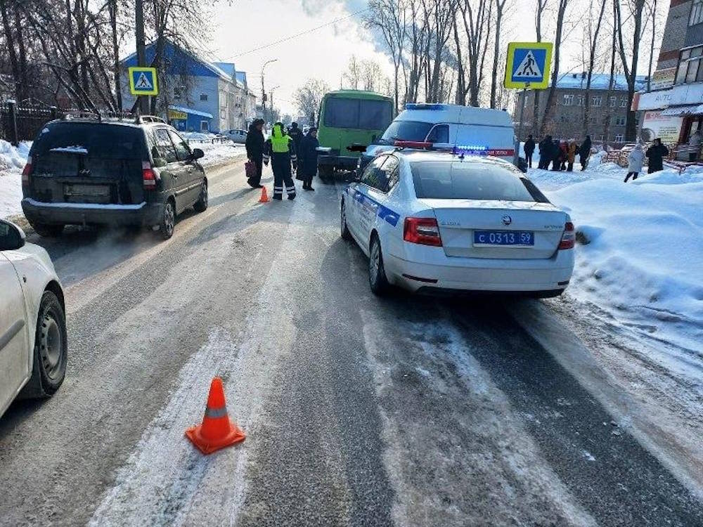Водитель автобуса после приема корвалола сбил пешехода в Пермском крае