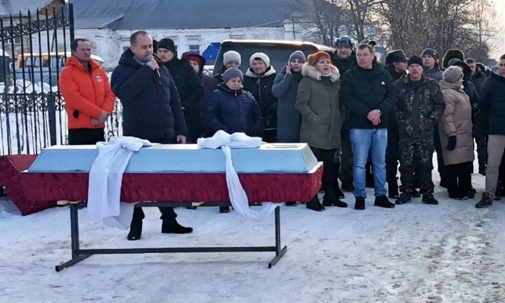 В Прикамье простились с погибшим на Донбассе 40-летним учителем физкультуры
