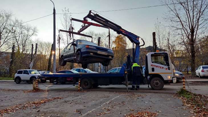 В Орджоникидзевском районе Перми арестованы автомобили должников за тепло