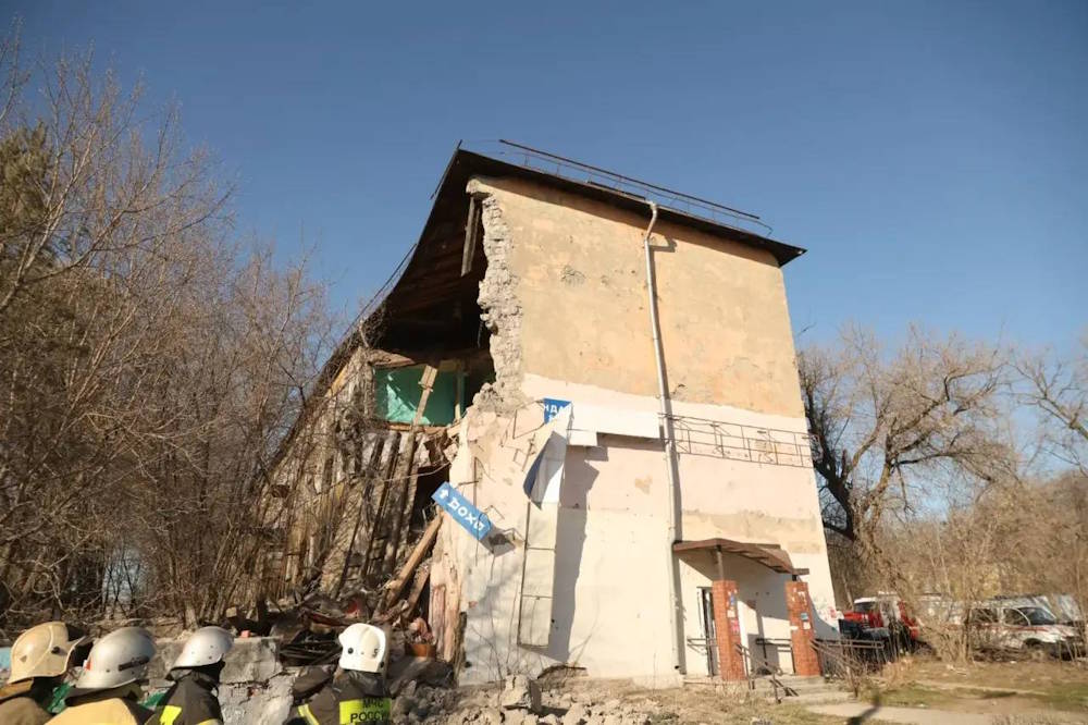В Перми частично обрушился старый шлакоблочный дом