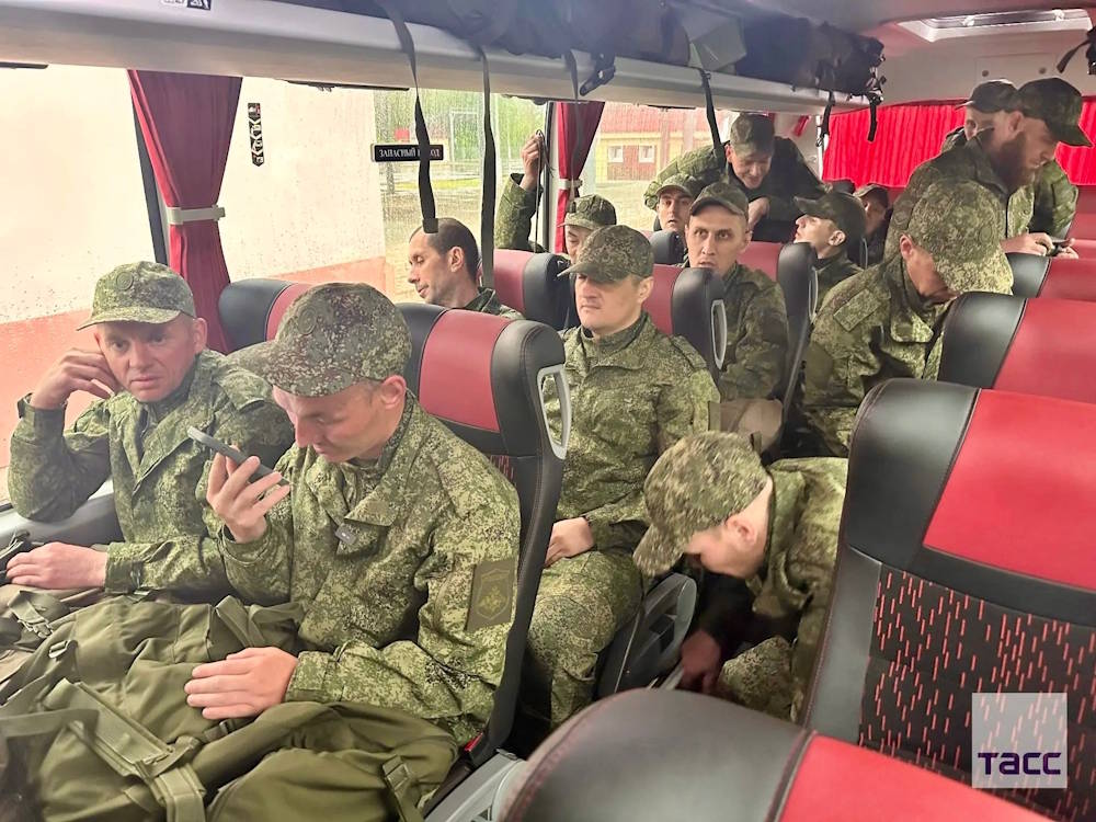 Из плена освобождены двое военнослужащих из Пермского края