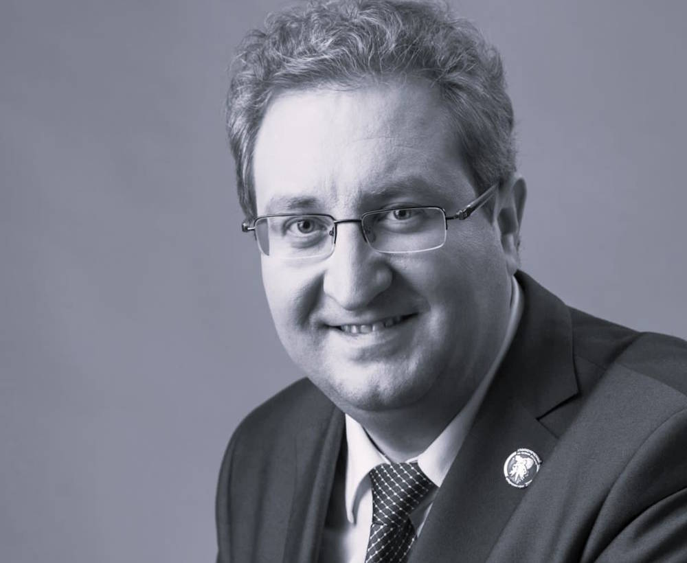 В возрасте 49 лет скончался бывший уполномоченный по правам человека Павел Миков