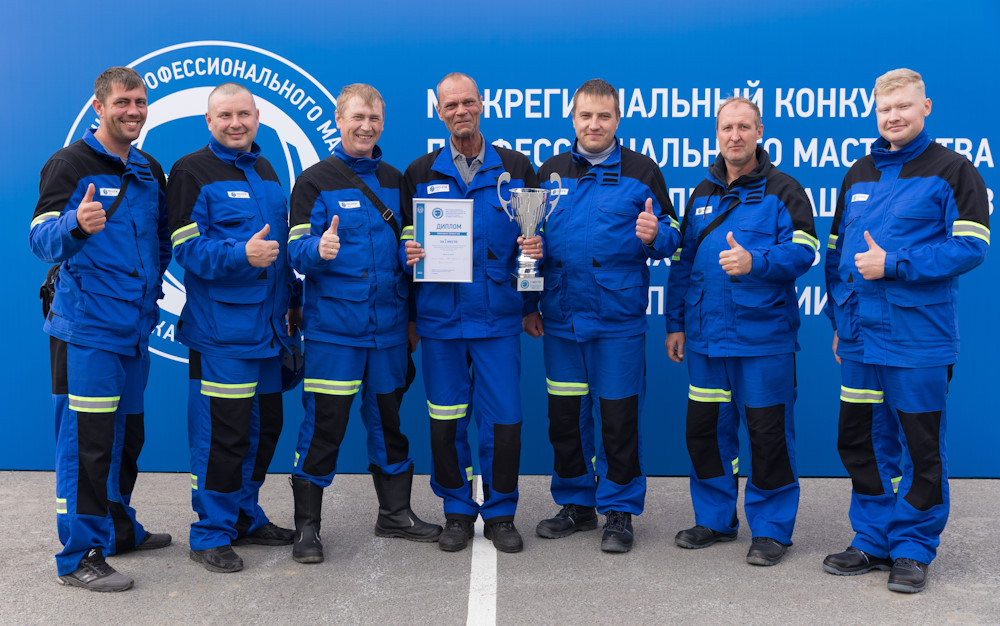Пермская команда заняла первое место в конкурсе профмастерства среди водителей и машинистов транспортных средств, который прошел в компании «Россети Урал»