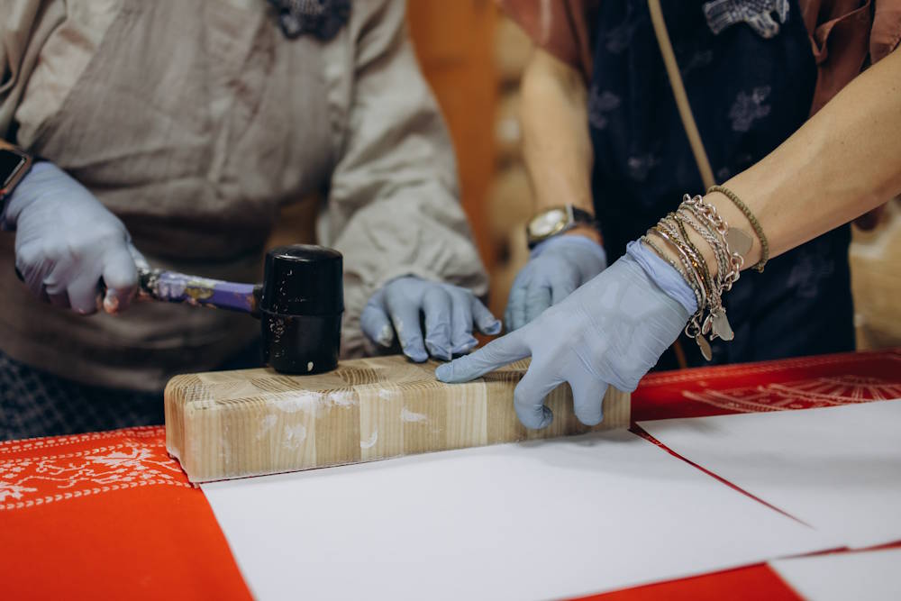 «Бойкая набойка» объединила ремесло, моду и историю: в Коми-Пермяцком округе возрождают старинное искусство набойки