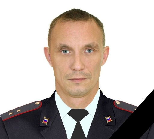 Дмитрий Поляков 17 лет служил в полиции. 