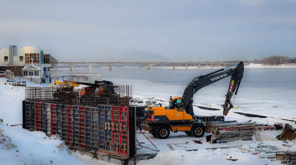 На пермской набережной началось строительство павильона и здания проката