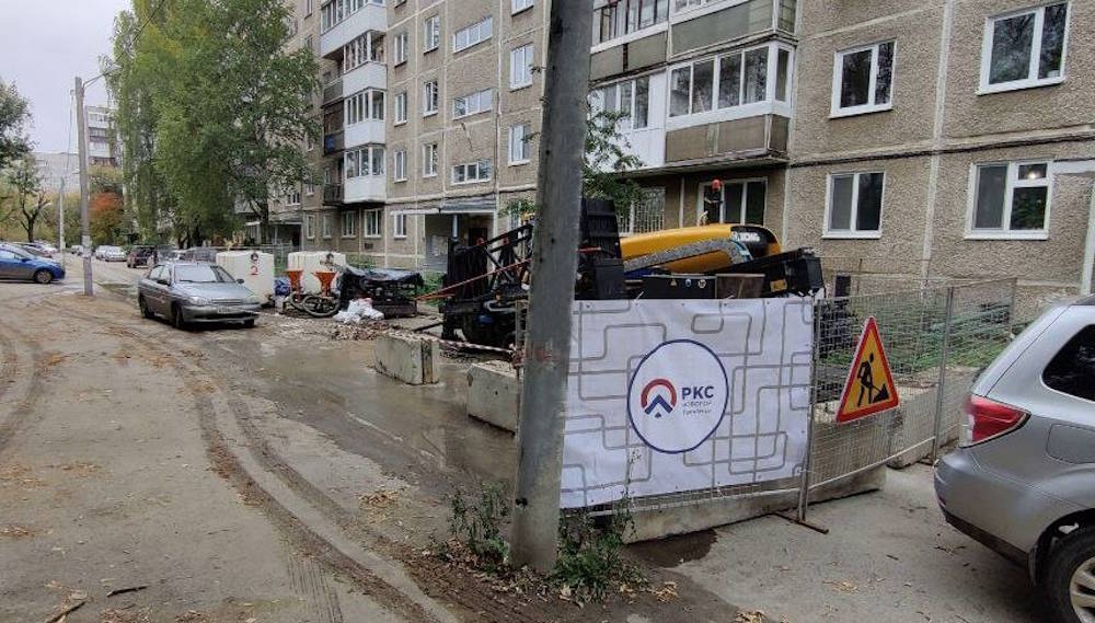 В микрорайоне Авиагородок обновляют дворовые сети водопровода