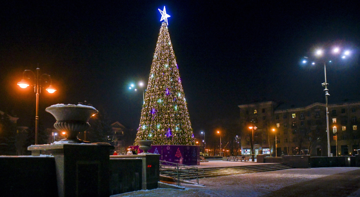 С 9 декабря начнут зажигаться огни на новогодних ёлках в районах Перми 