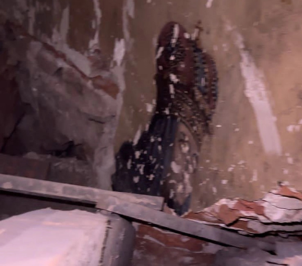 Пермская галерея опубликовала фото найденных в соборе тайных росписей