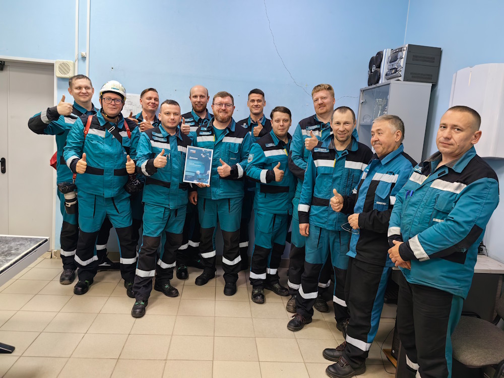 «Сибур-Химпром» выпустил юбилейную тонну карбоновой кислоты — стратегически важного продукта для промышленности