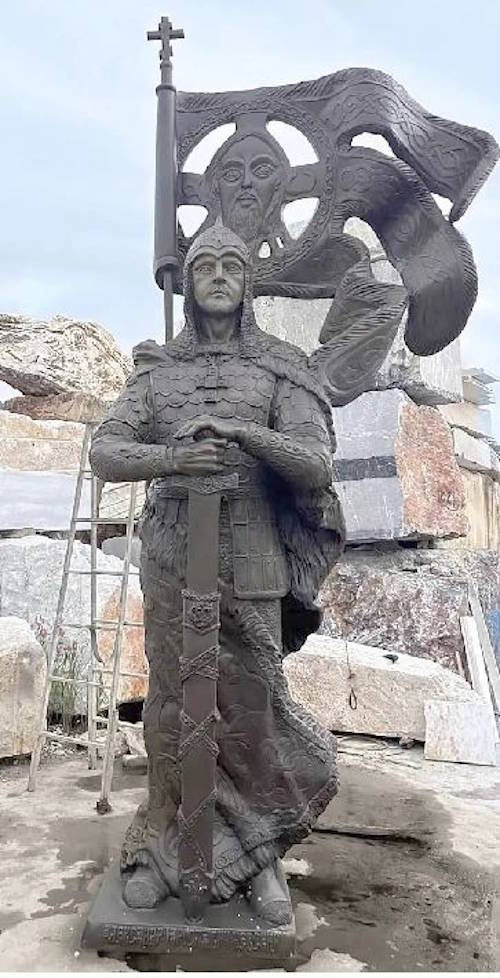 На этой неделе в Пермь доставят огромный памятник Александру Невскому