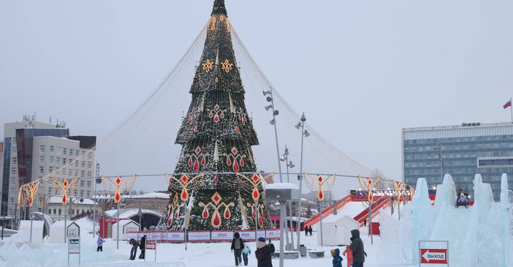 В центре Перми открылся ледовый городок